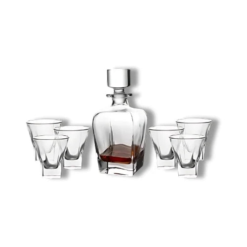 Coffret élégant avec une carafe en verre transparent et six verres assortis pour whisky, parfait pour vos dégustations.